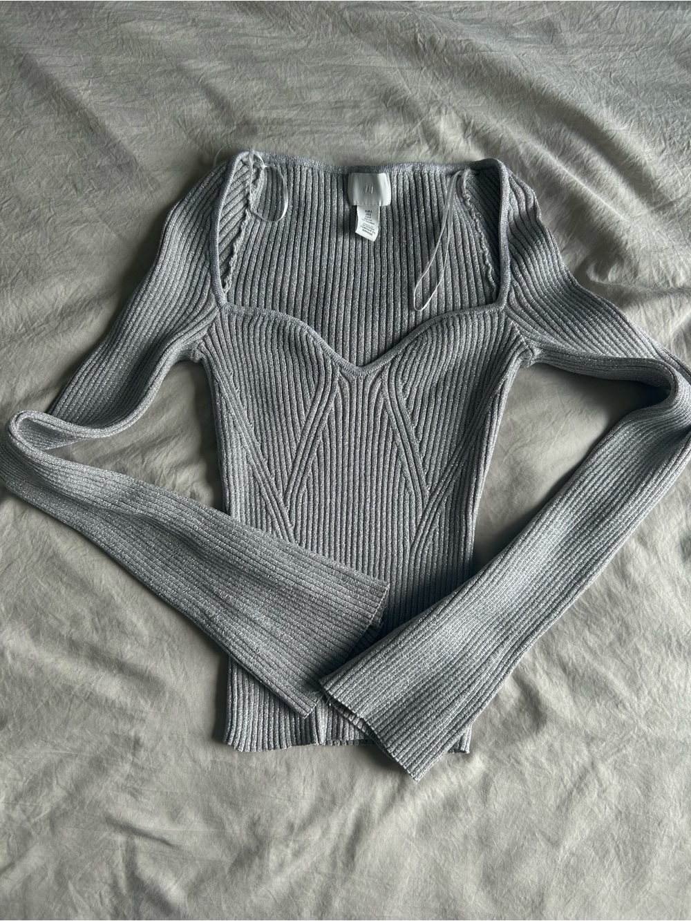 ✨BRAND NEW NEVER WORN ✨ H&M Silver Metallic Ribbed Square-Neck Top
